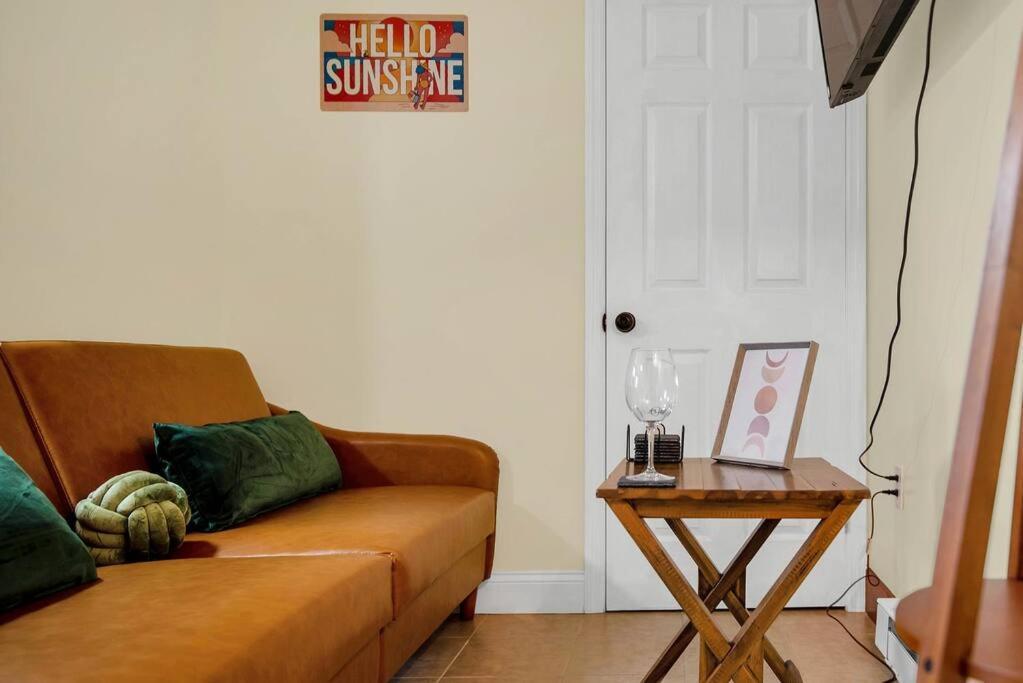 Golden Gem In Heart Of East Rock Quiet 3Br Near Dt And Yale Apartment New Haven Exterior photo